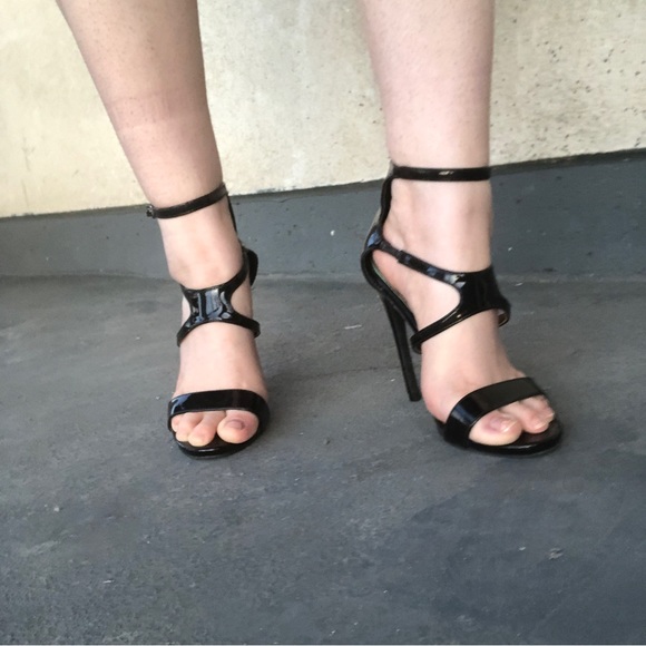 STEVE MADDEN Black High Heels - Picture 10 of 16